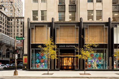 louis vuitton chicago.